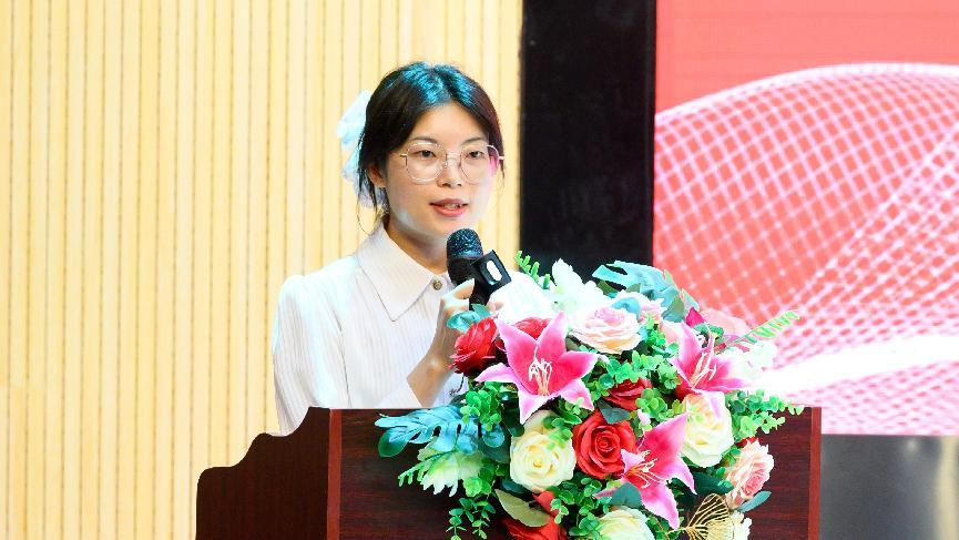 老师发言