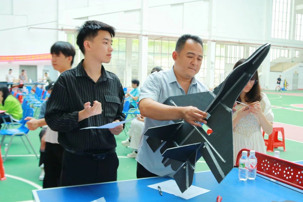 评委老师打分评定