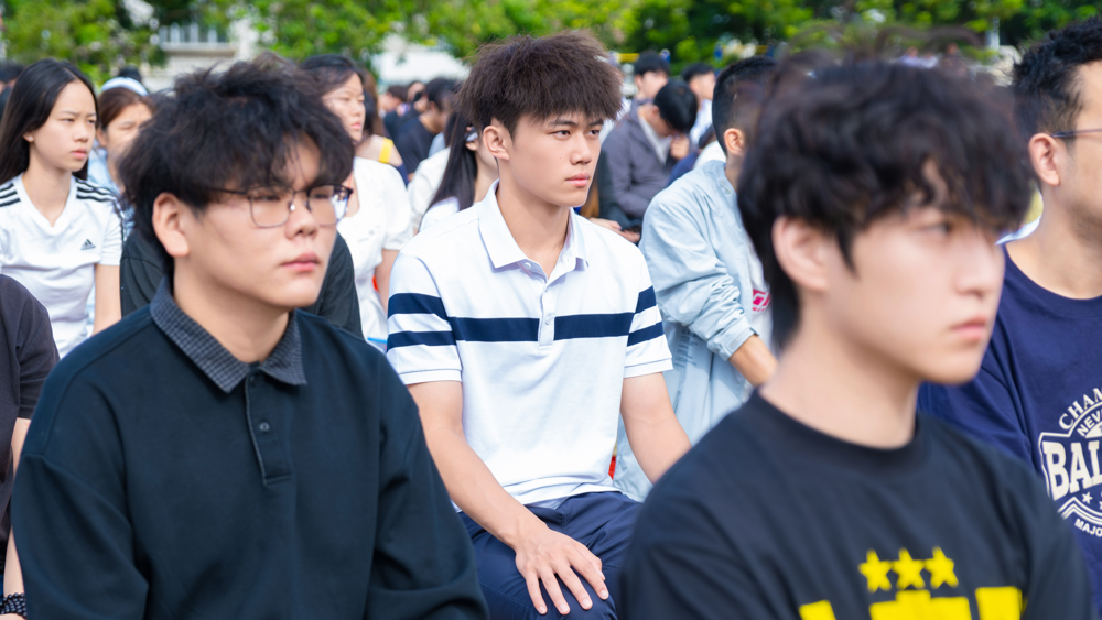 开学典礼-观众特写（覃若彤摄） (16)