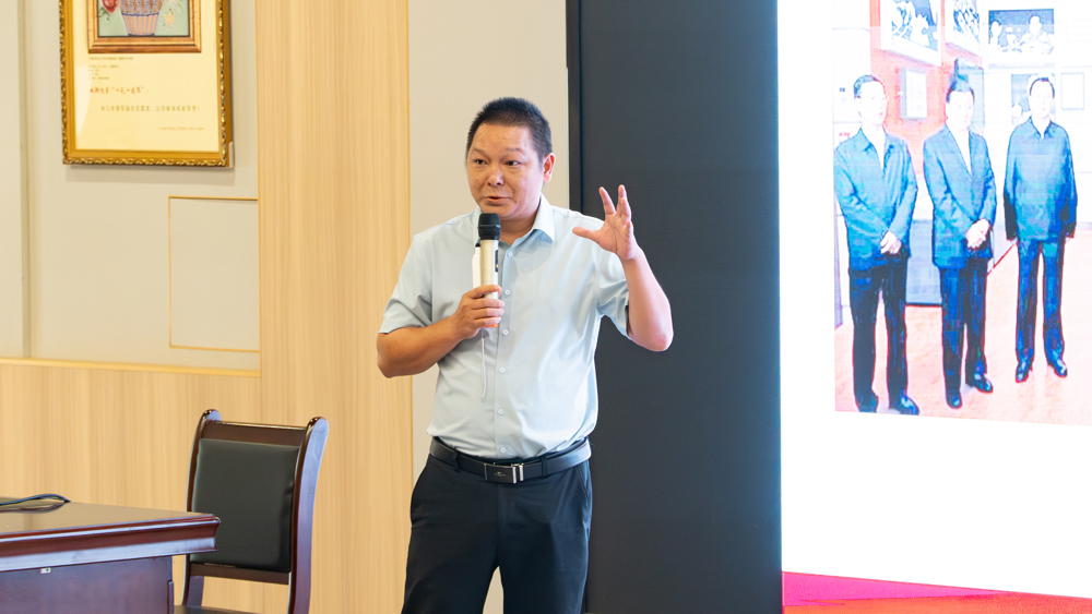 广西农业职业技术大学何庆猷领导讲话
