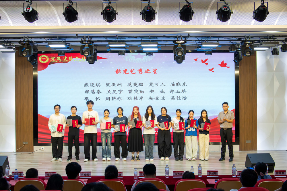 建筑表彰大会韶光艺秀之星（林文涛摄） (5)